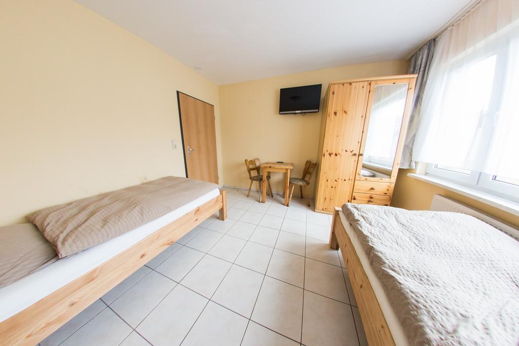 Hotel Hollis Rast Sangerhausen Zewnętrze zdjęcie